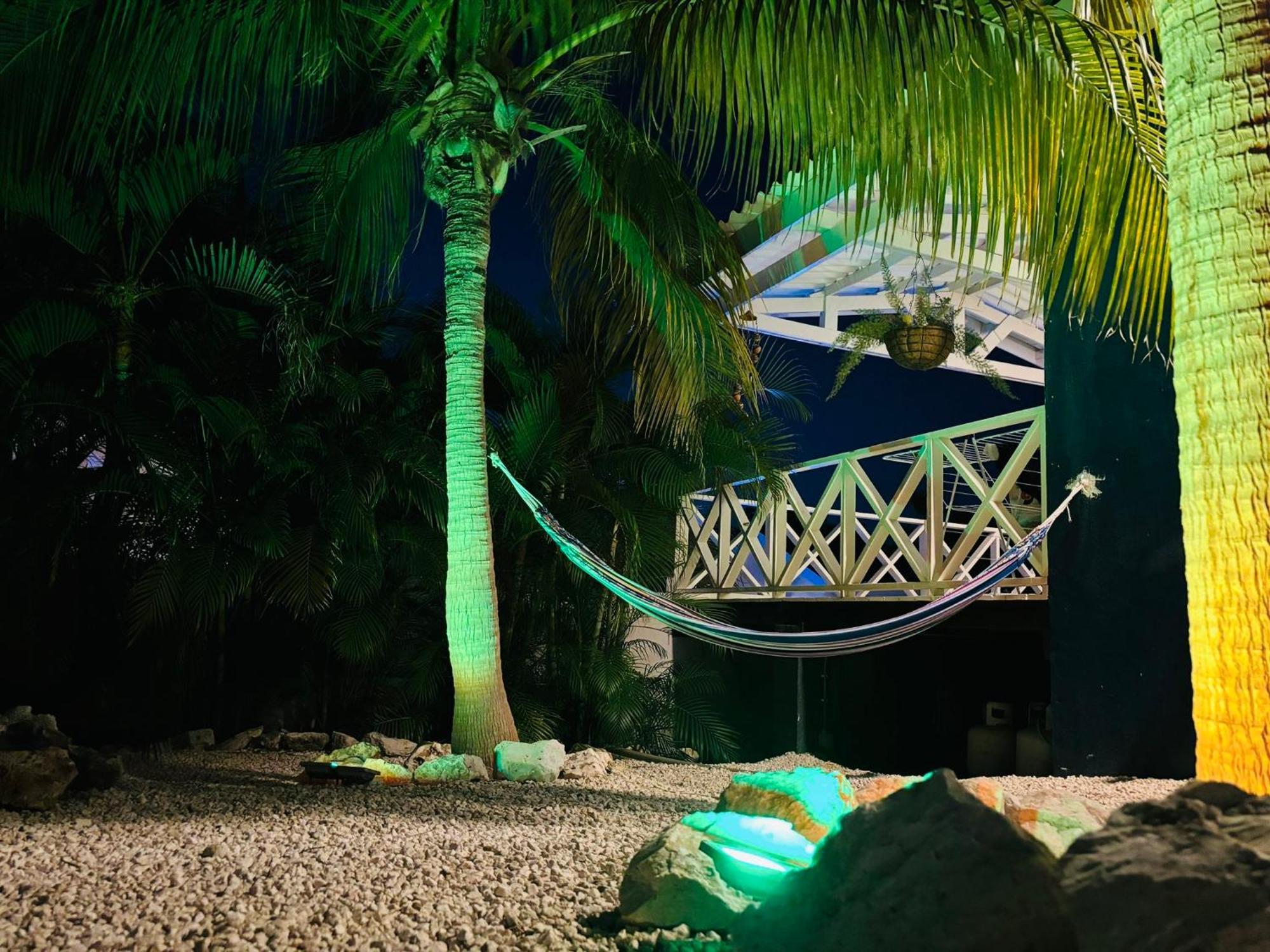 Mini Resort Kaya Verdi Willemstad Bagian luar foto